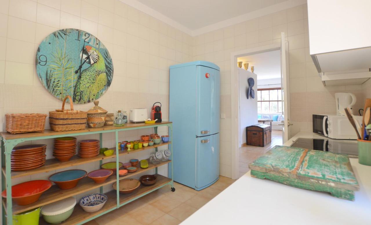 Private Pool With Sea Views In Port Of Chalet *