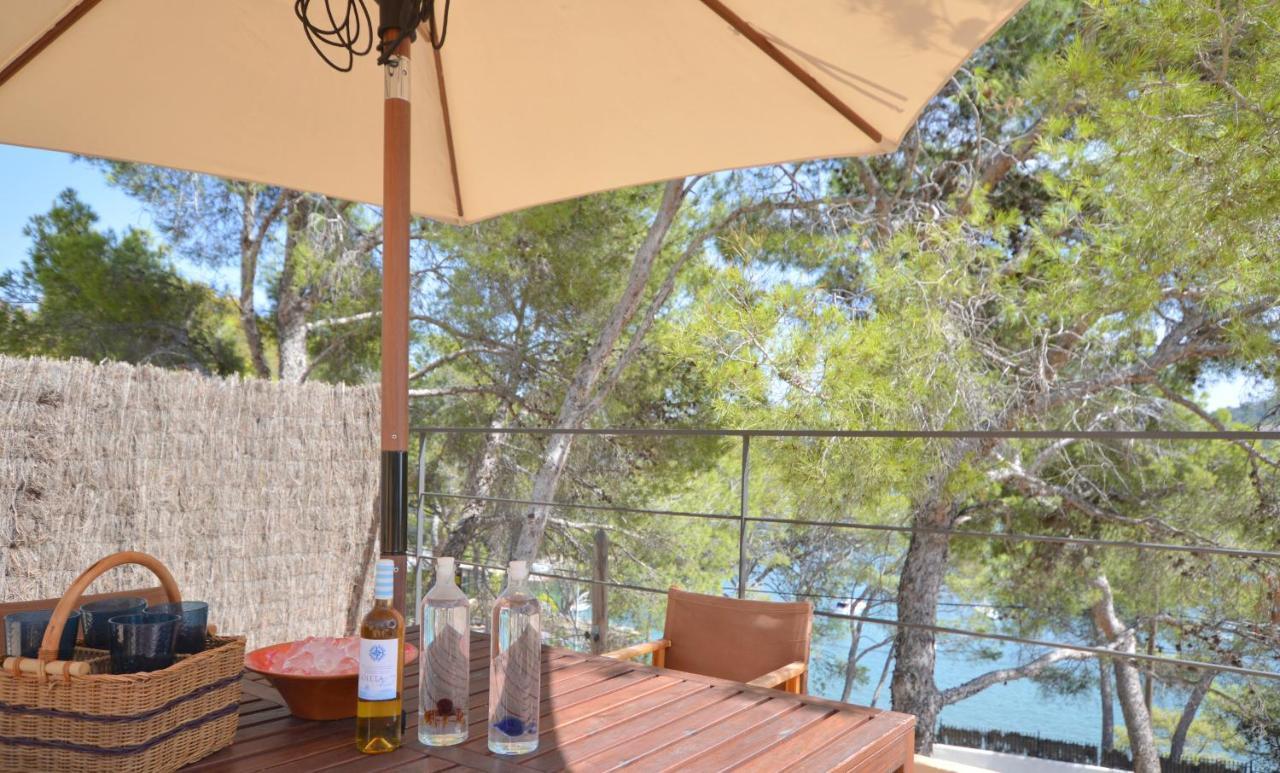 Private Pool With Sea Views In Port Of Chalet *